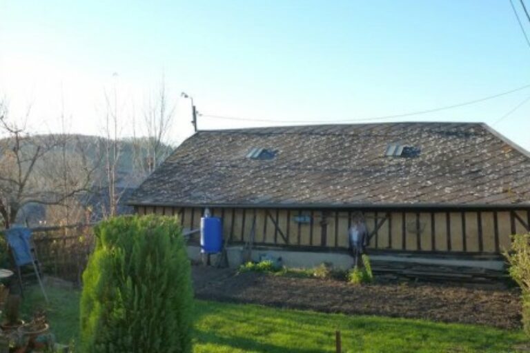 Bâtiment à restaurer, secteur CORMEILLES
