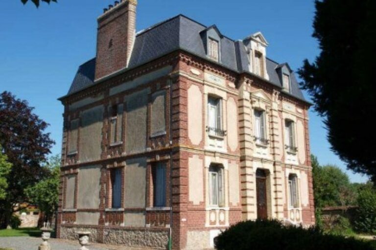 Maison de Maître, secteur CORMEILLES