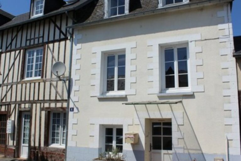 IMMEUBLE DE RAPPORT, secteur CORMEILLES