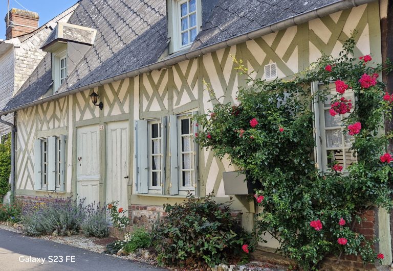 Maison normande dans charmant village à 5 minutes de Cormeilles